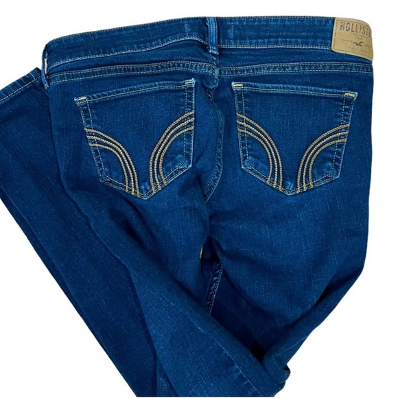 Hollister Jeans Size 7 Regular in Juniors Blue in Color - Picture 2 of 4